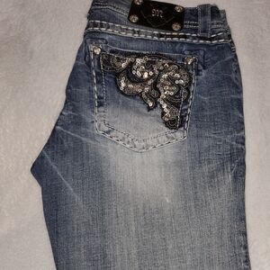 Miss Me Easy Capri Size 28 NEW WITHOUT TAGS